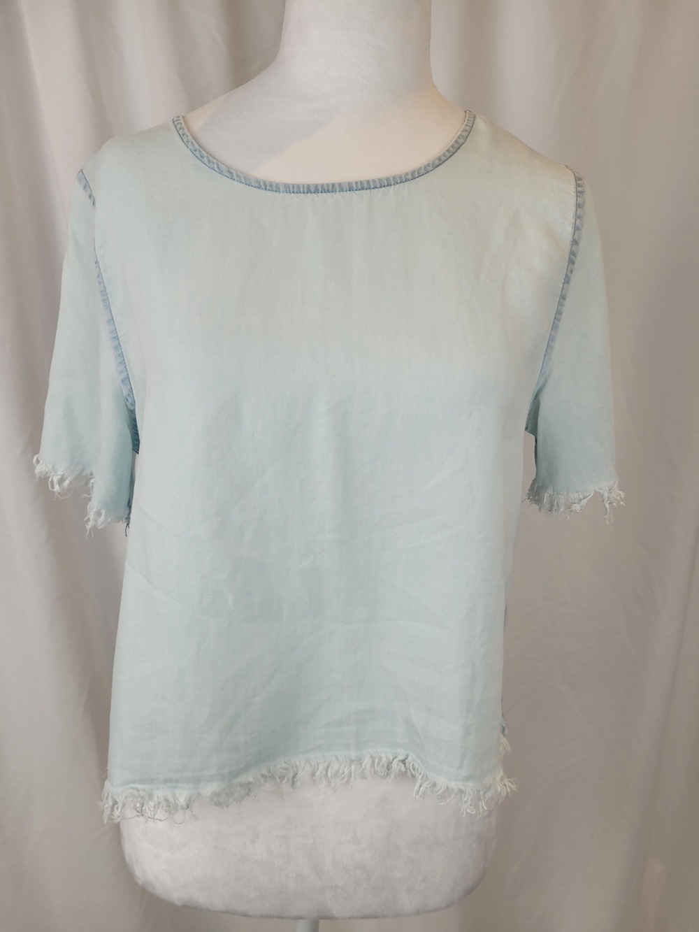 NWOT DL1961 Vintage Light Wash Cropped Denim Top Frayed Fringe Hem Size Small S